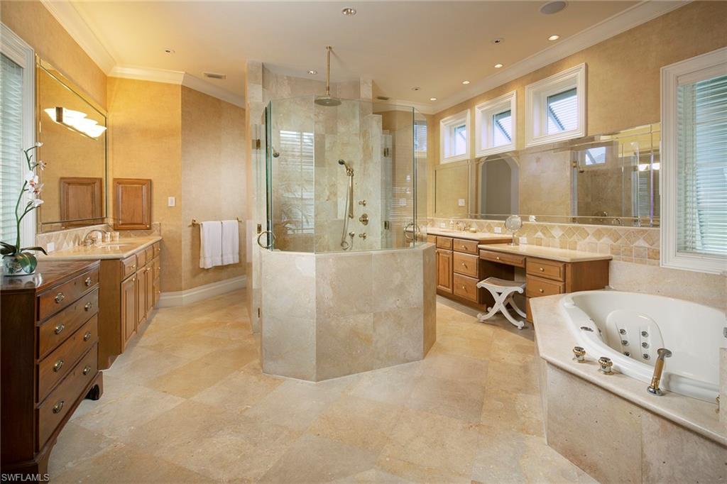 PARK SHORE - Residential