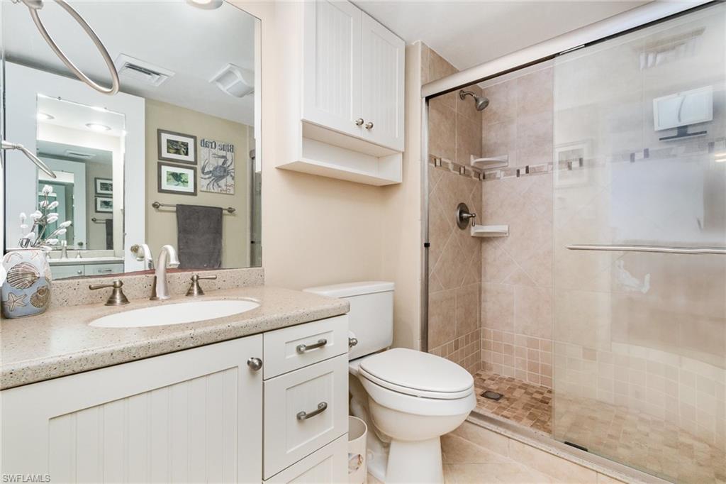 ISLAND REEF CONDO - Residential