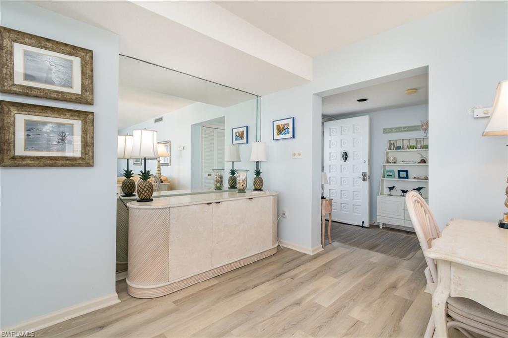 ISLAND REEF CONDO - Residential