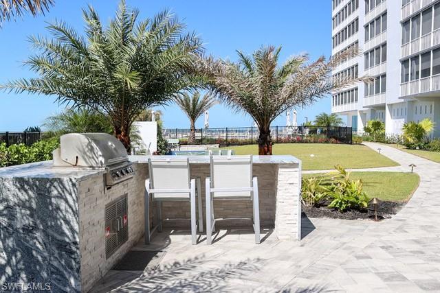 ISLAND REEF CONDO - Residential