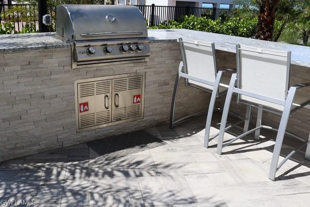 ISLAND REEF CONDO - Residential