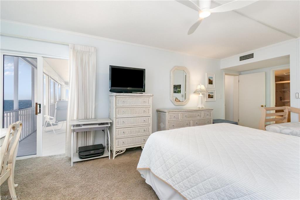 ISLAND REEF CONDO - Residential