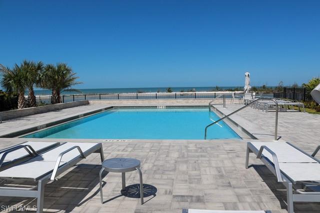 ISLAND REEF CONDO - Residential