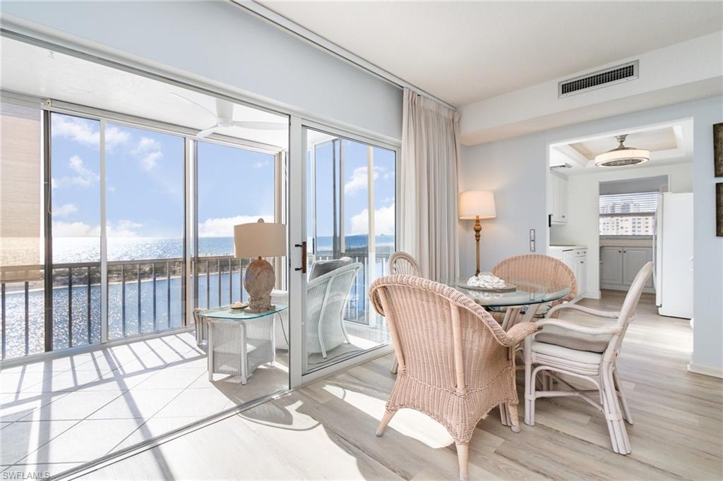 ISLAND REEF CONDO - Residential