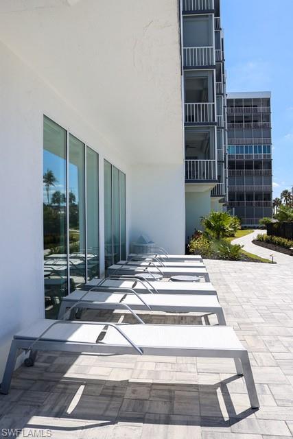 ISLAND REEF CONDO - Residential