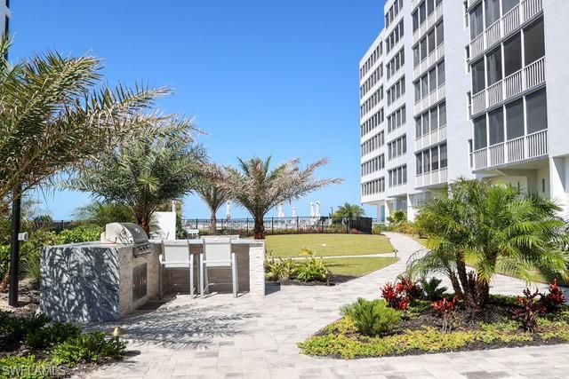 ISLAND REEF CONDO - Residential