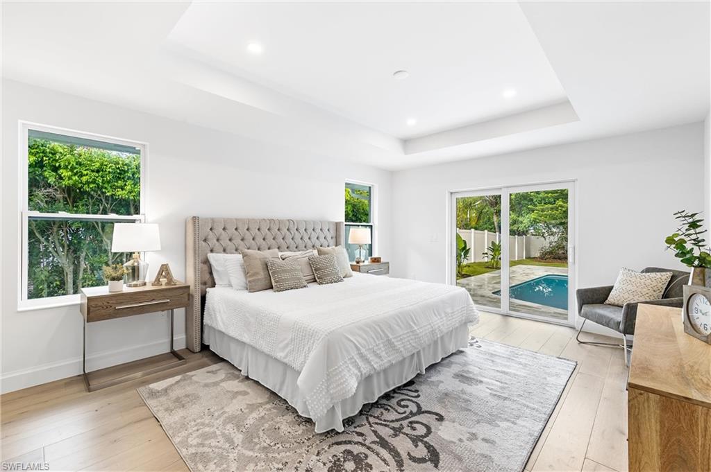 MOORINGS - Residential