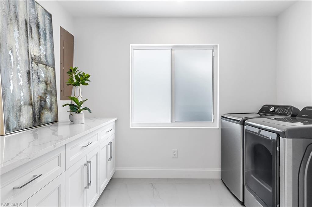 MOORINGS - Residential