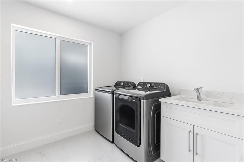 MOORINGS - Residential