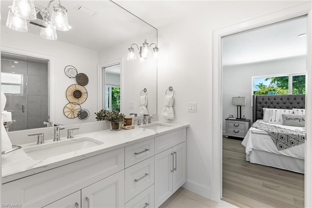 MOORINGS - Residential