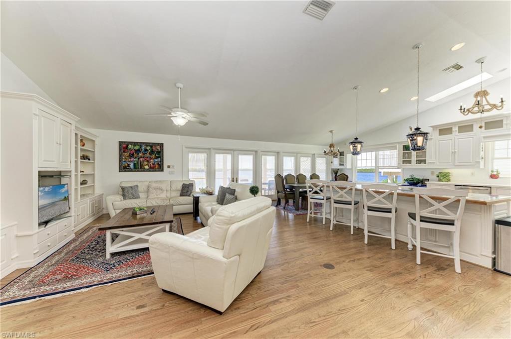 HARBOR HEIGHTS - Residential