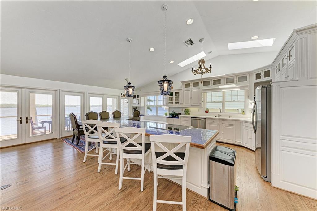 HARBOR HEIGHTS - Residential