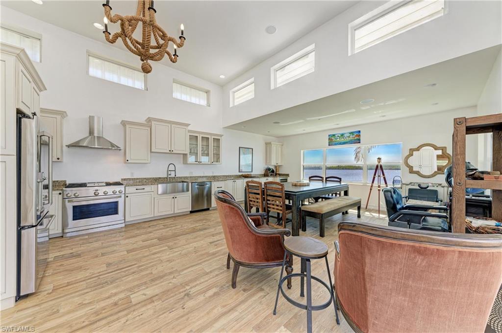 HARBOR HEIGHTS - Residential