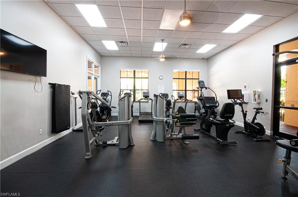 VALENCIA COUNTRY CLUB - Residential