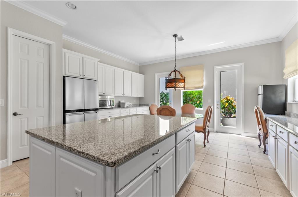 VALENCIA COUNTRY CLUB - Residential