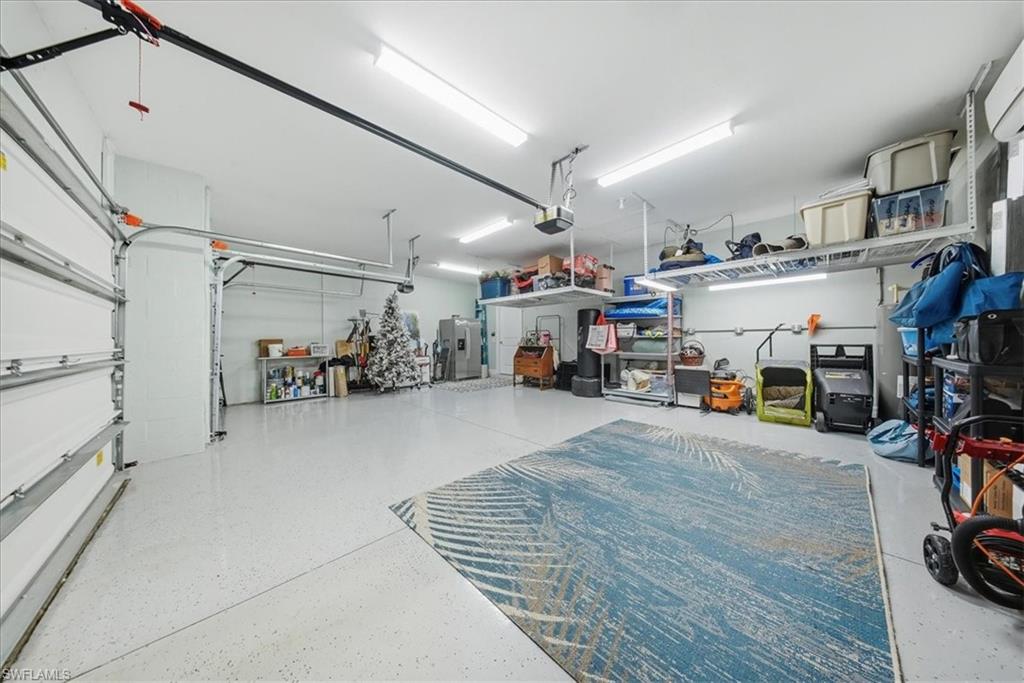 LAKE BABCOCK - Residential