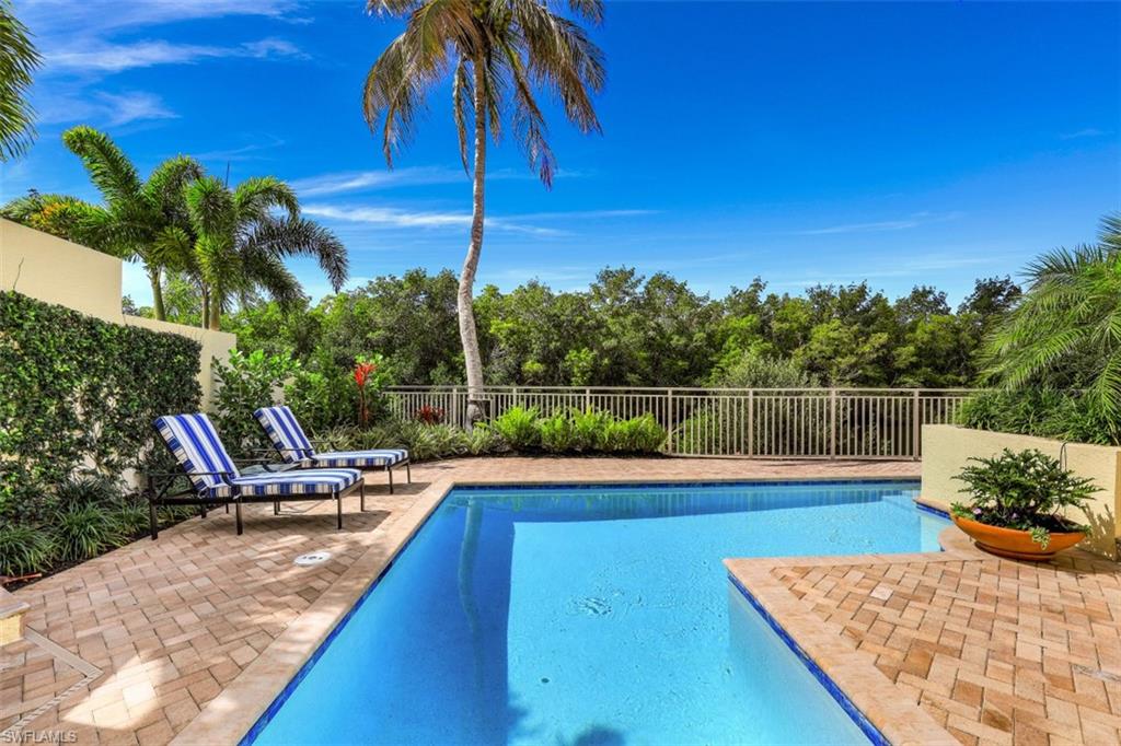 VIZCAYA AT BAY COLONY - Residential