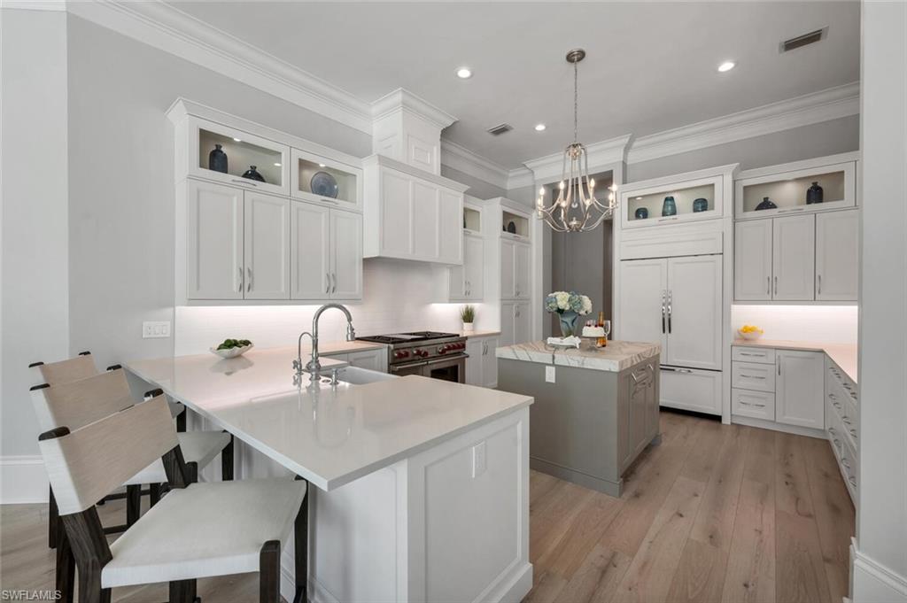 ISLA VISTA - Residential