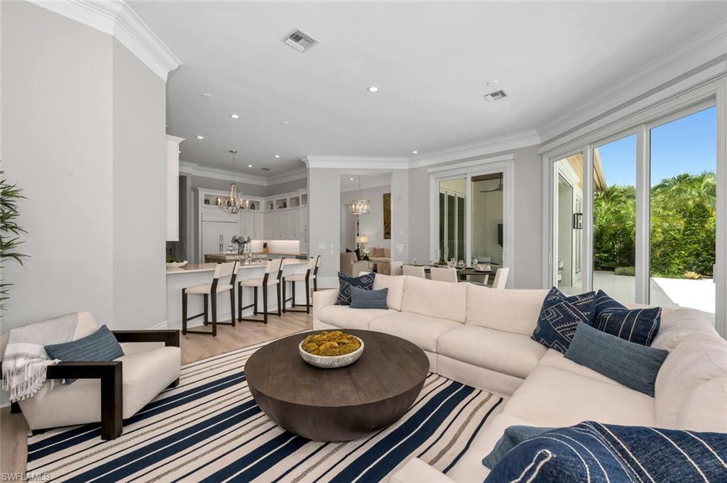 ISLA VISTA - Residential