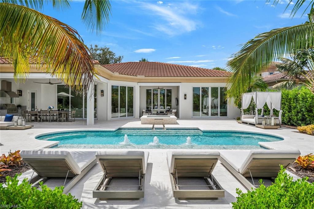 ISLA VISTA - Residential