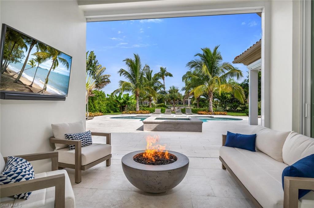 ISLA VISTA - Residential