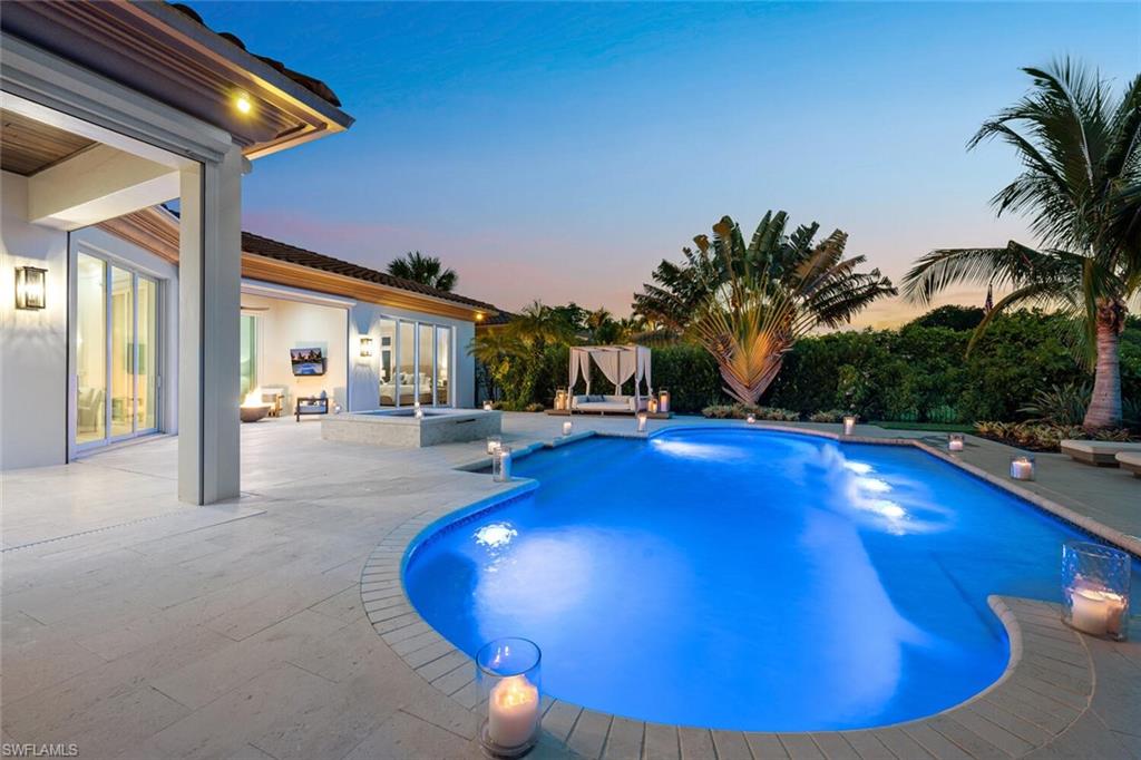 ISLA VISTA - Residential