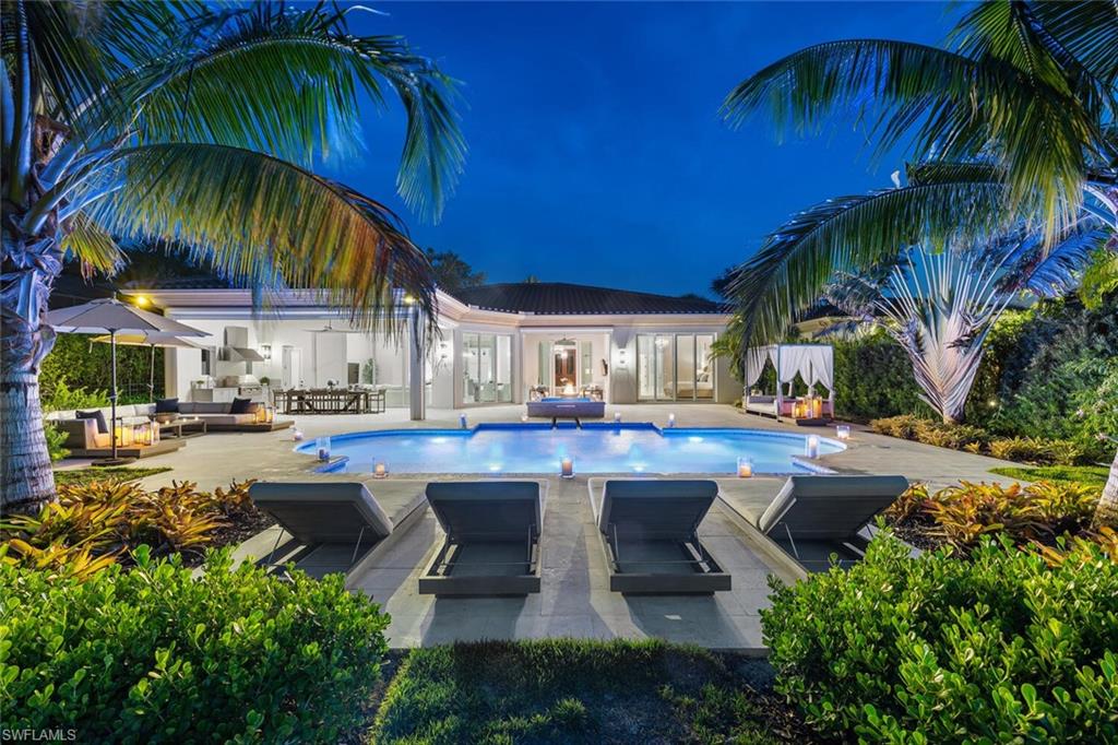 ISLA VISTA - Residential