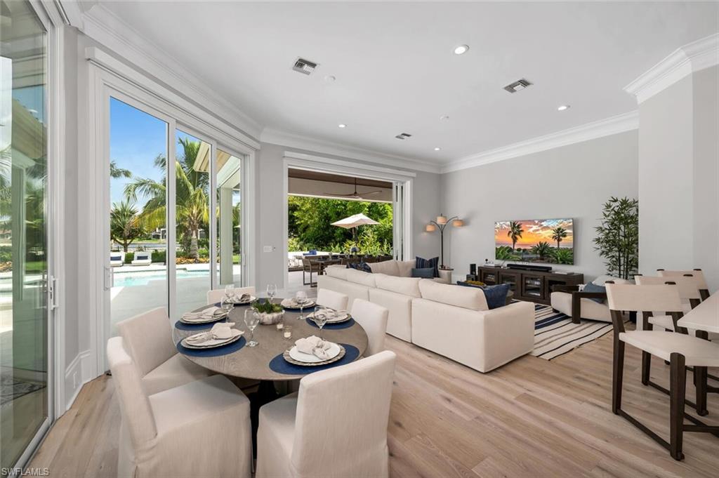 ISLA VISTA - Residential