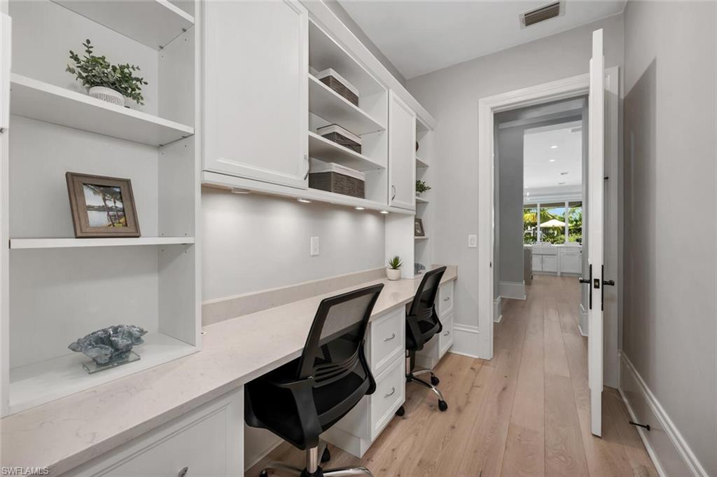 ISLA VISTA - Residential