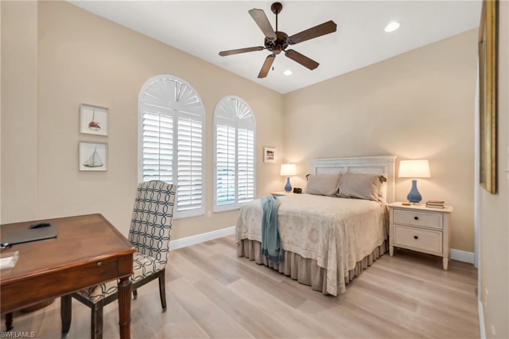 OAK STRAND - Residential