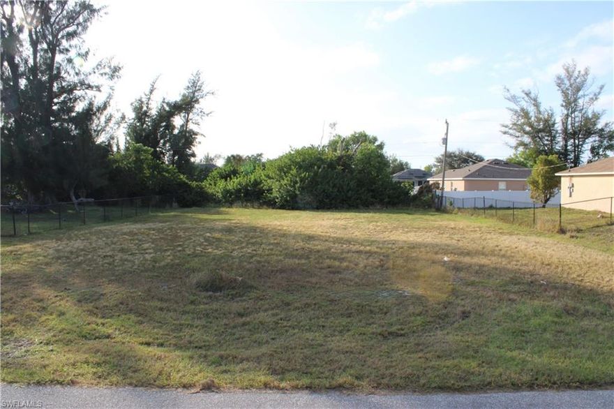 Great opportunity to buy your own piece of land, in a fast-growing community you can start or grow your business. The land has already been cleared closed to one of Cape Corals most centrally located street. perfect Christmas or Valentine gift