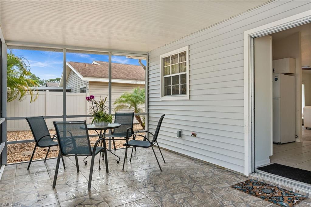 FOXMOOR LAKES - Residential