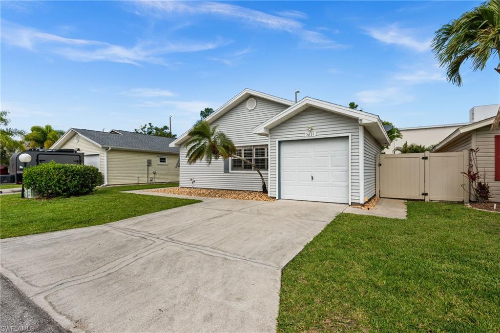 FOXMOOR LAKES - Residential