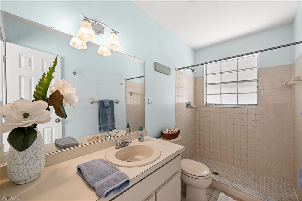 FOXMOOR LAKES - Residential