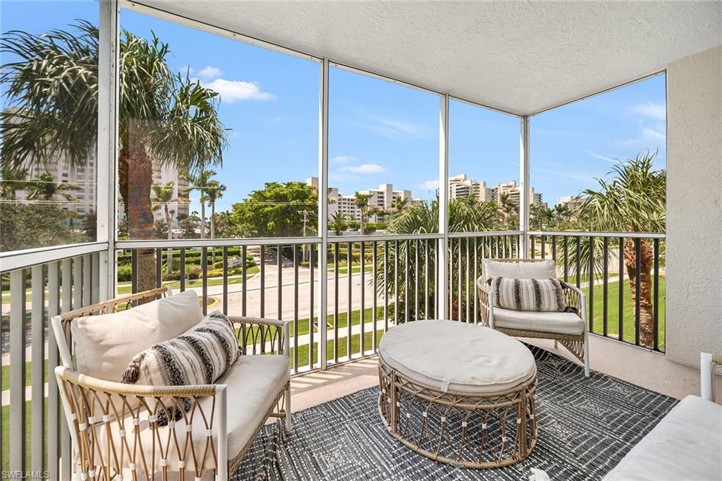 ESSEX OF MARCO ISLAND - Residential