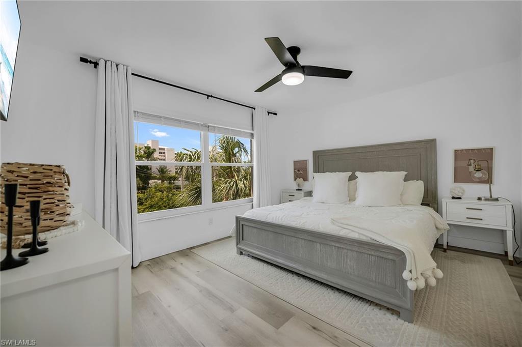 ESSEX OF MARCO ISLAND - Residential