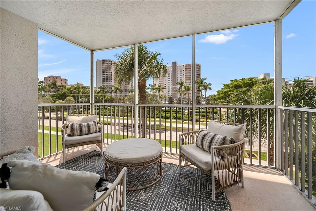 ESSEX OF MARCO ISLAND - Residential