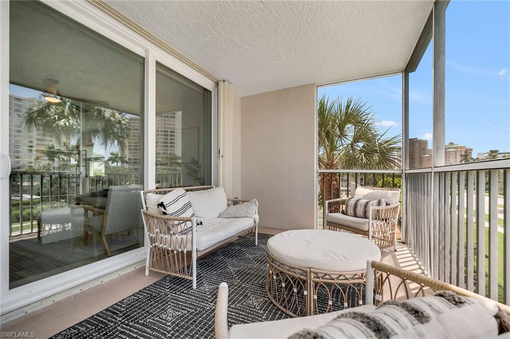 ESSEX OF MARCO ISLAND - Residential