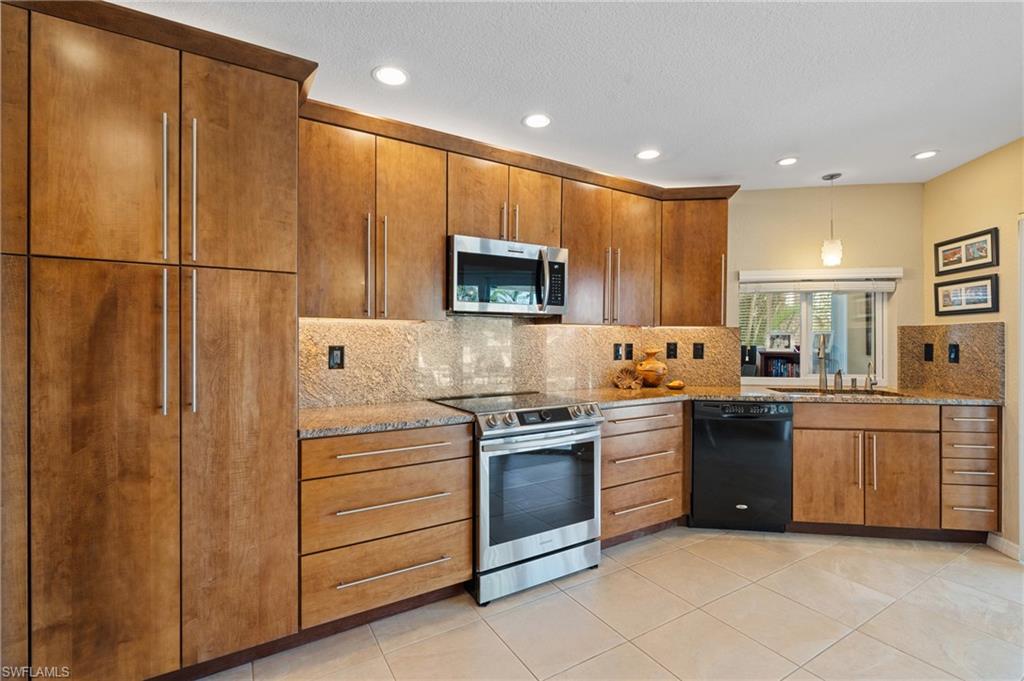 PUNTA GORDA ISLES - Residential