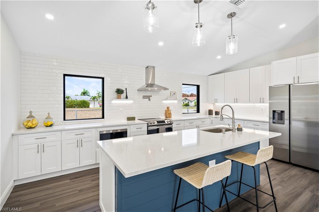 CAPE CORAL - Residential