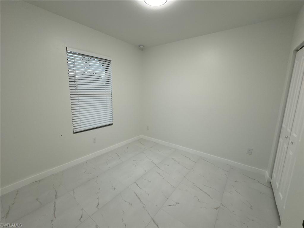 LEE COUNTY INDUSTRIAL PARK - Residential Lease