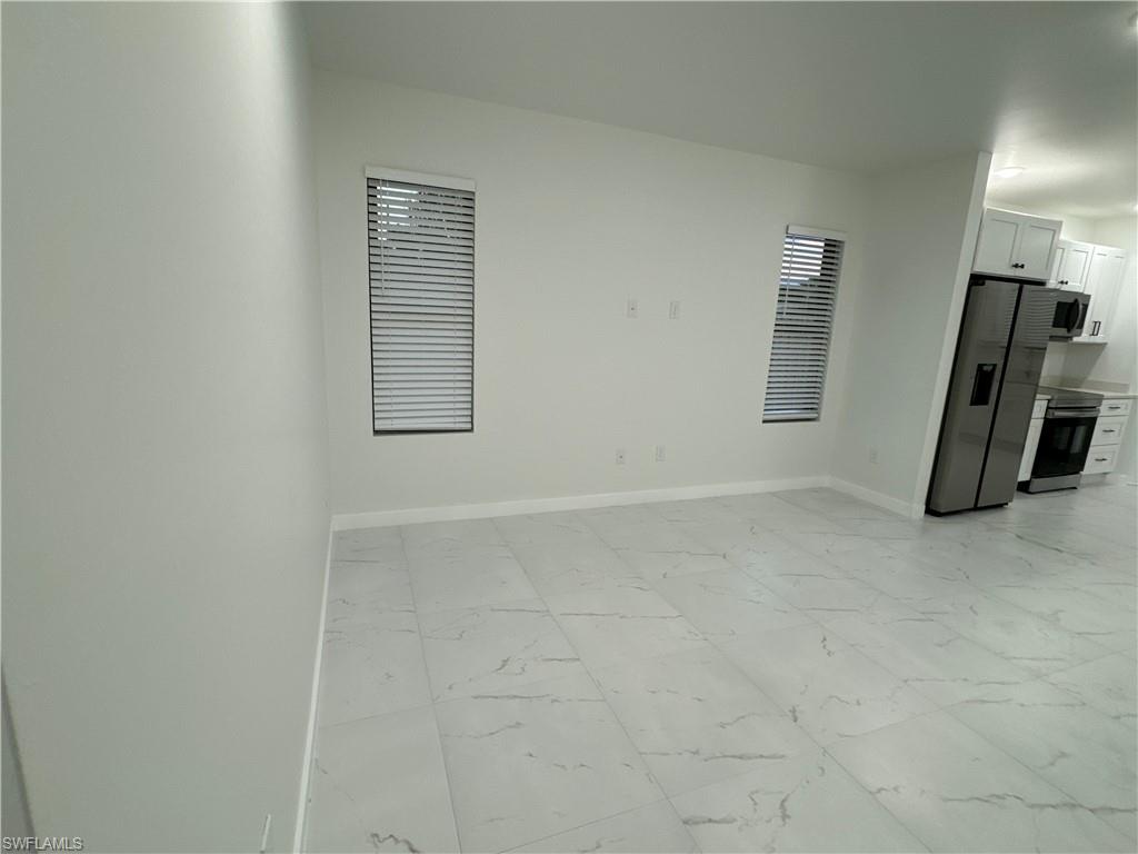 LEE COUNTY INDUSTRIAL PARK - Residential Lease