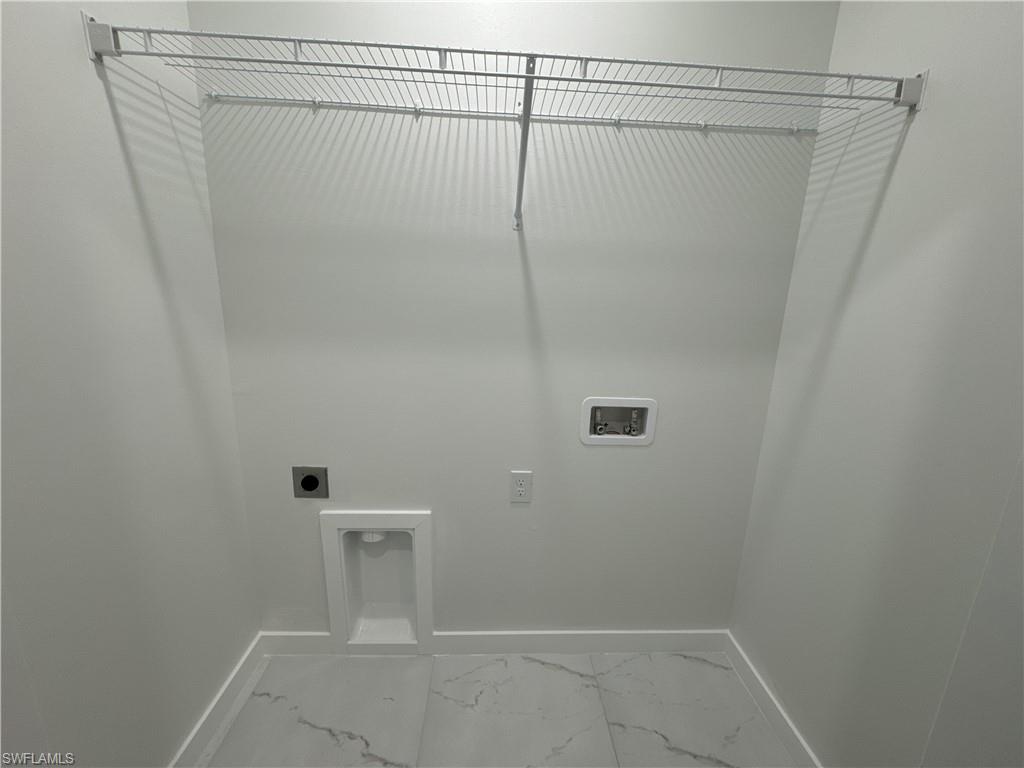 LEE COUNTY INDUSTRIAL PARK - Residential Lease