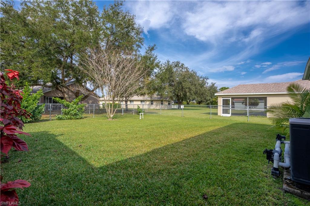 VARSITY LAKES - Residential