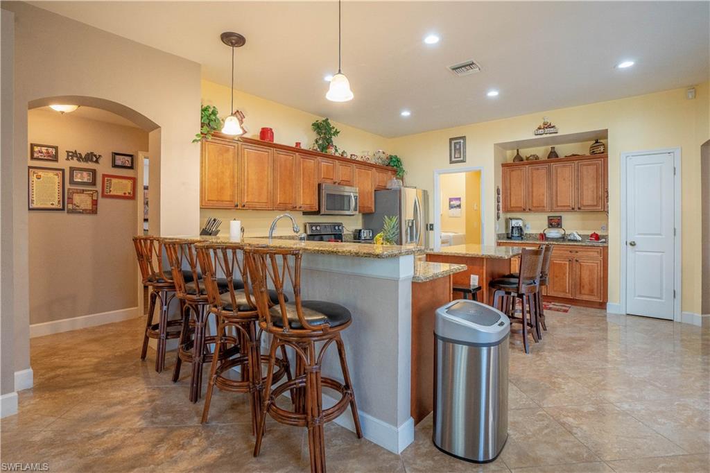 VARSITY LAKES - Residential