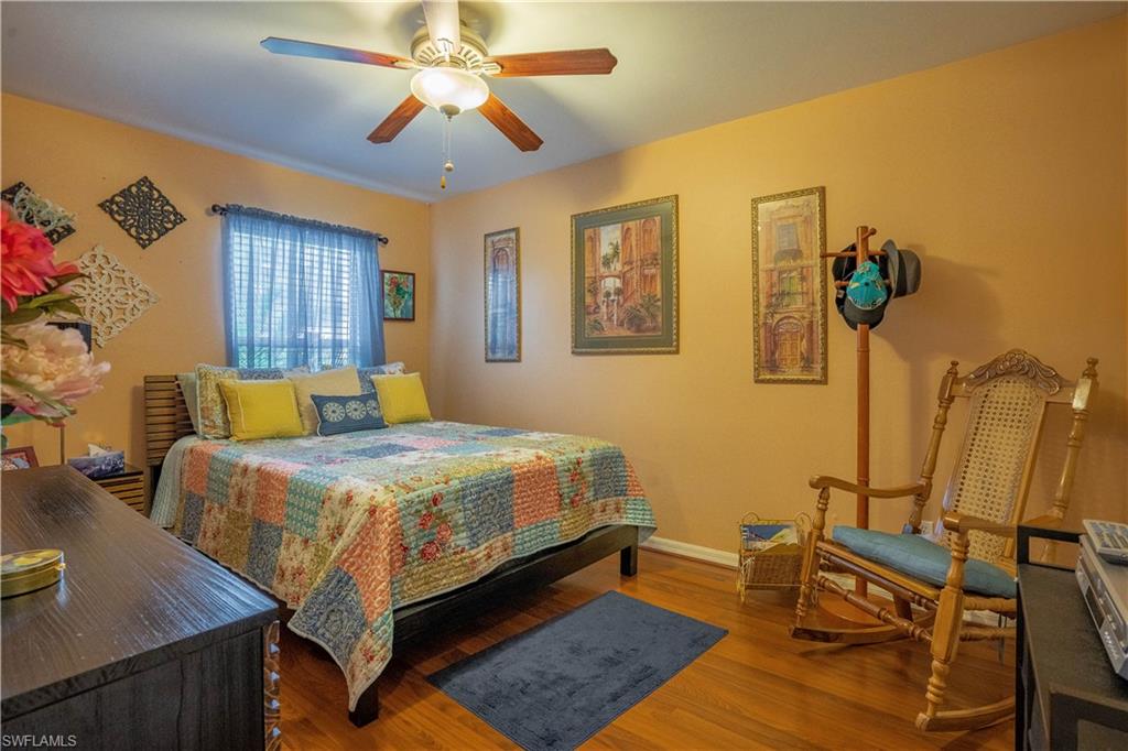 VARSITY LAKES - Residential