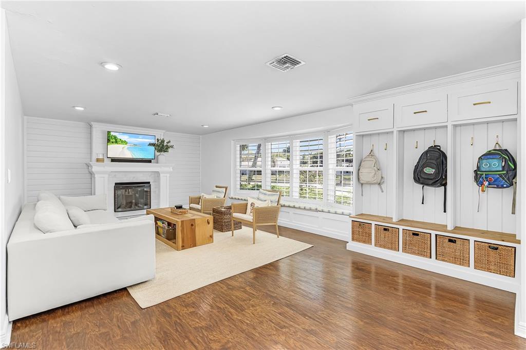 TANGLEWOOD - Residential