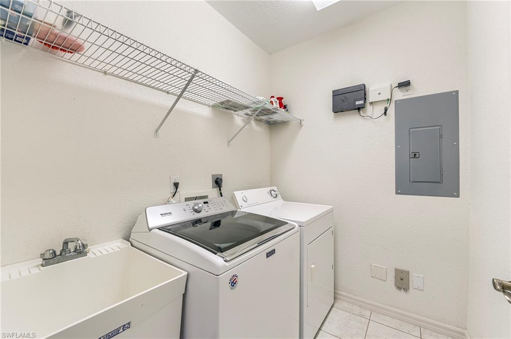 LIGHTHOUSE BAY - Residential