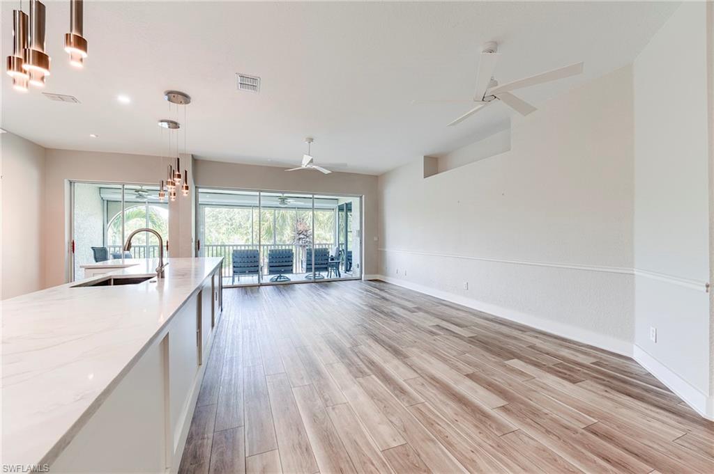 LIGHTHOUSE BAY - Residential