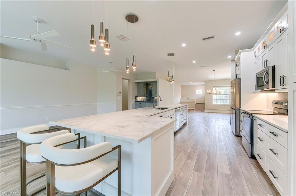 LIGHTHOUSE BAY - Residential